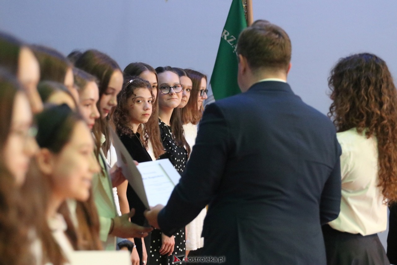 Samorządowa Gala Uczniowska 2024 [18.09.2024] - zdjęcie #219 - eOstroleka.pl