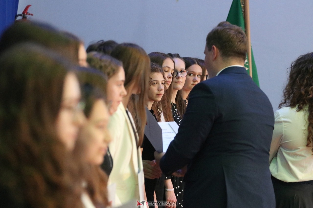 Samorządowa Gala Uczniowska 2024 [18.09.2024] - zdjęcie #215 - eOstroleka.pl