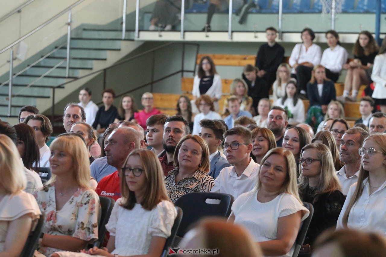 Samorządowa Gala Uczniowska 2024 [18.09.2024] - zdjęcie #210 - eOstroleka.pl