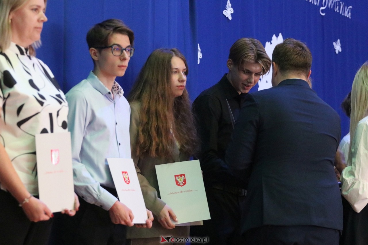 Samorządowa Gala Uczniowska 2024 [18.09.2024] - zdjęcie #177 - eOstroleka.pl