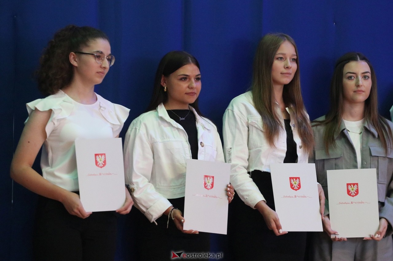 Samorządowa Gala Uczniowska 2024 [18.09.2024] - zdjęcie #160 - eOstroleka.pl