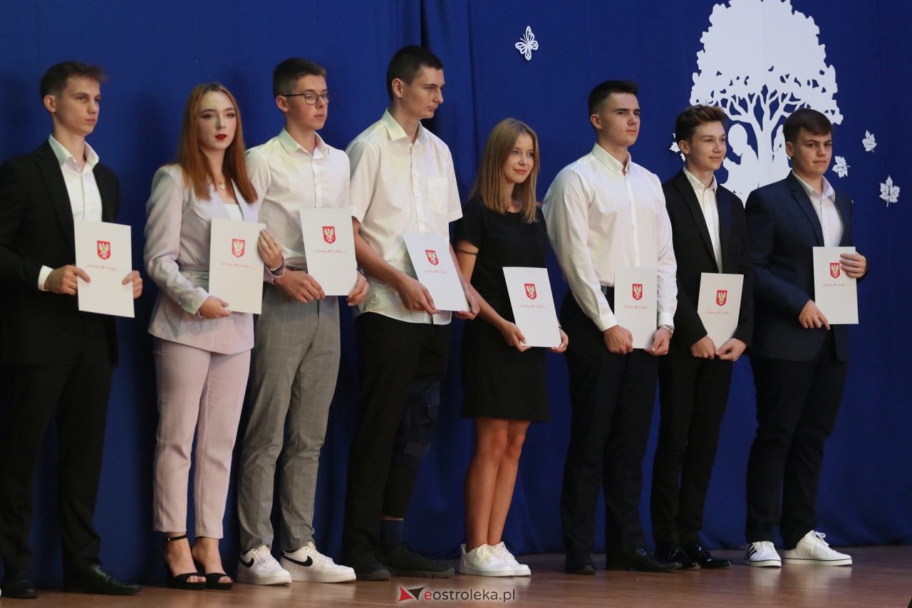Samorządowa Gala Uczniowska 2024 [18.09.2024] - zdjęcie #143 - eOstroleka.pl