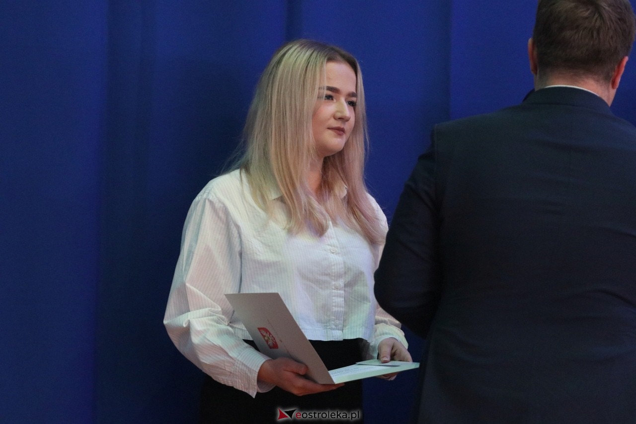 Samorządowa Gala Uczniowska 2024 [18.09.2024] - zdjęcie #136 - eOstroleka.pl