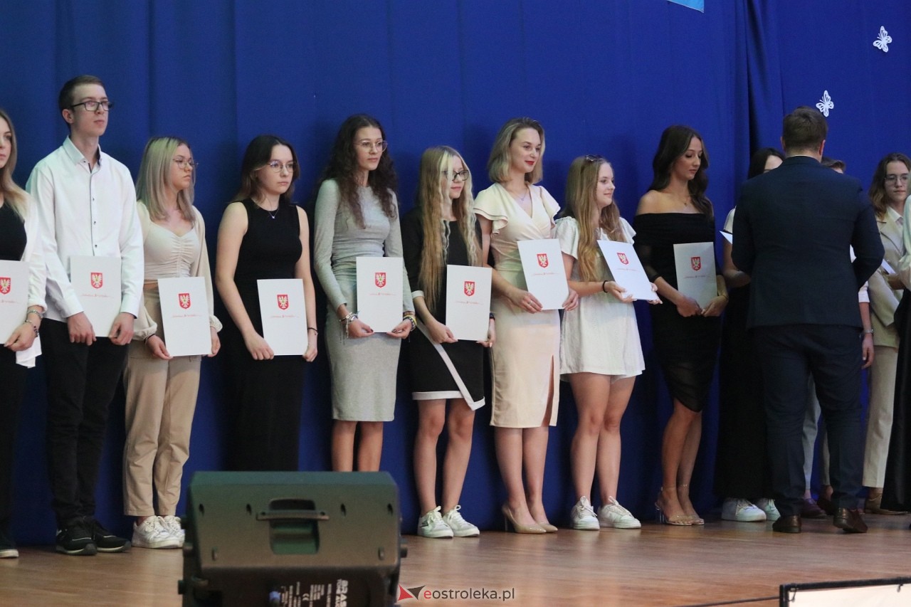 Samorządowa Gala Uczniowska 2024 [18.09.2024] - zdjęcie #106 - eOstroleka.pl