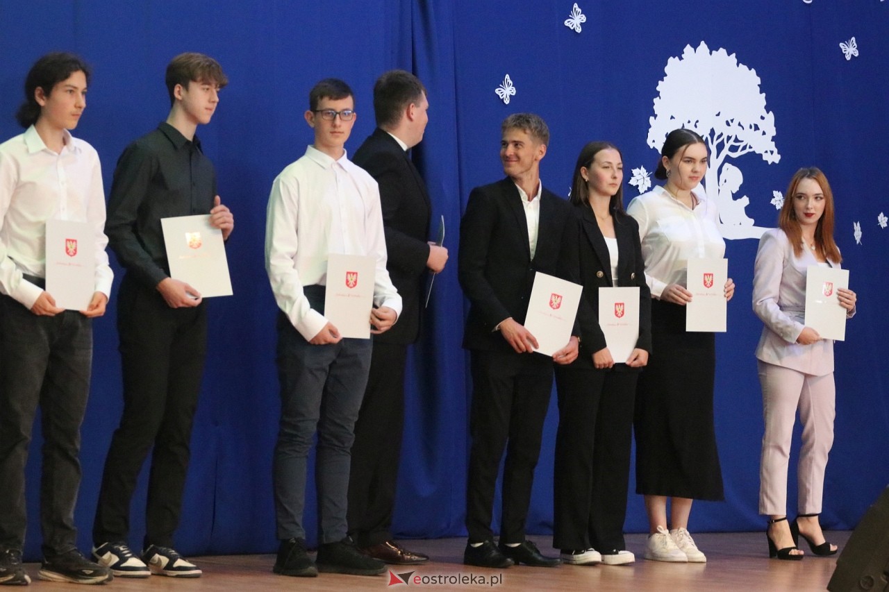 Samorządowa Gala Uczniowska 2024 [18.09.2024] - zdjęcie #96 - eOstroleka.pl
