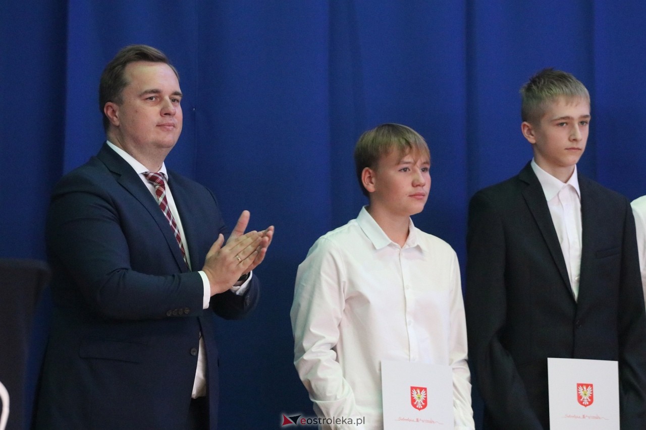 Samorządowa Gala Uczniowska 2024 [18.09.2024] - zdjęcie #75 - eOstroleka.pl