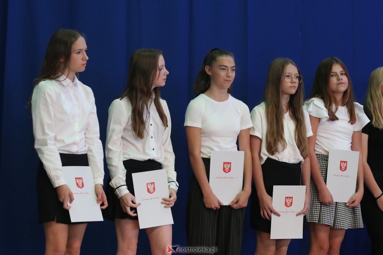 Samorządowa Gala Uczniowska 2024 [18.09.2024] - zdjęcie #59 - eOstroleka.pl