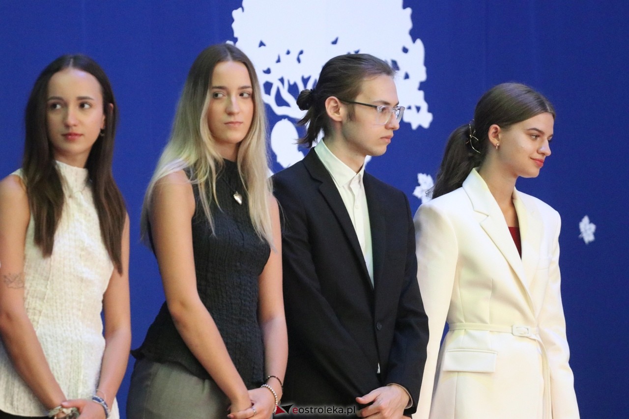 Samorządowa Gala Uczniowska 2024 [18.09.2024] - zdjęcie #37 - eOstroleka.pl