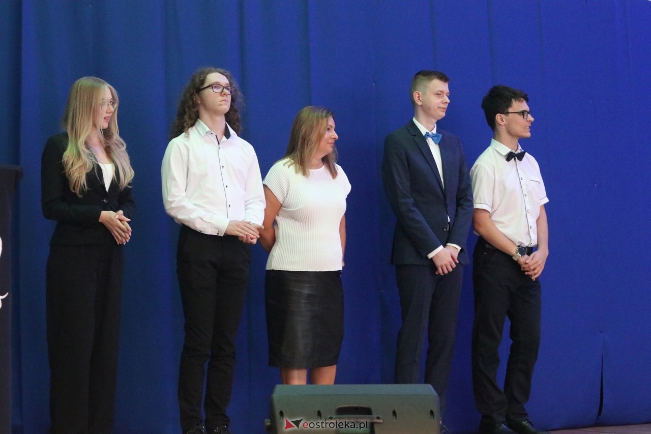 Samorządowa Gala Uczniowska 2024 [18.09.2024] - zdjęcie #21 - eOstroleka.pl