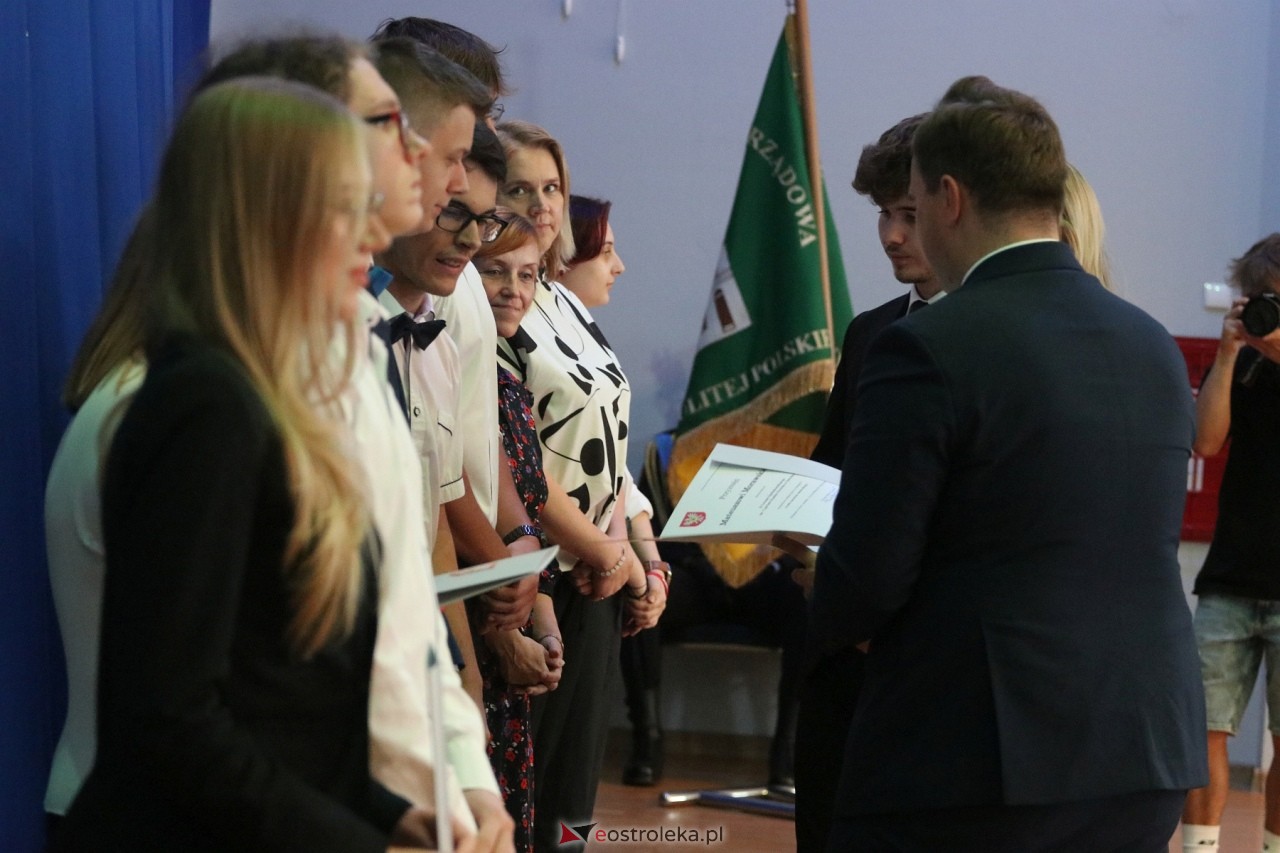 Samorządowa Gala Uczniowska 2024 [18.09.2024] - zdjęcie #18 - eOstroleka.pl