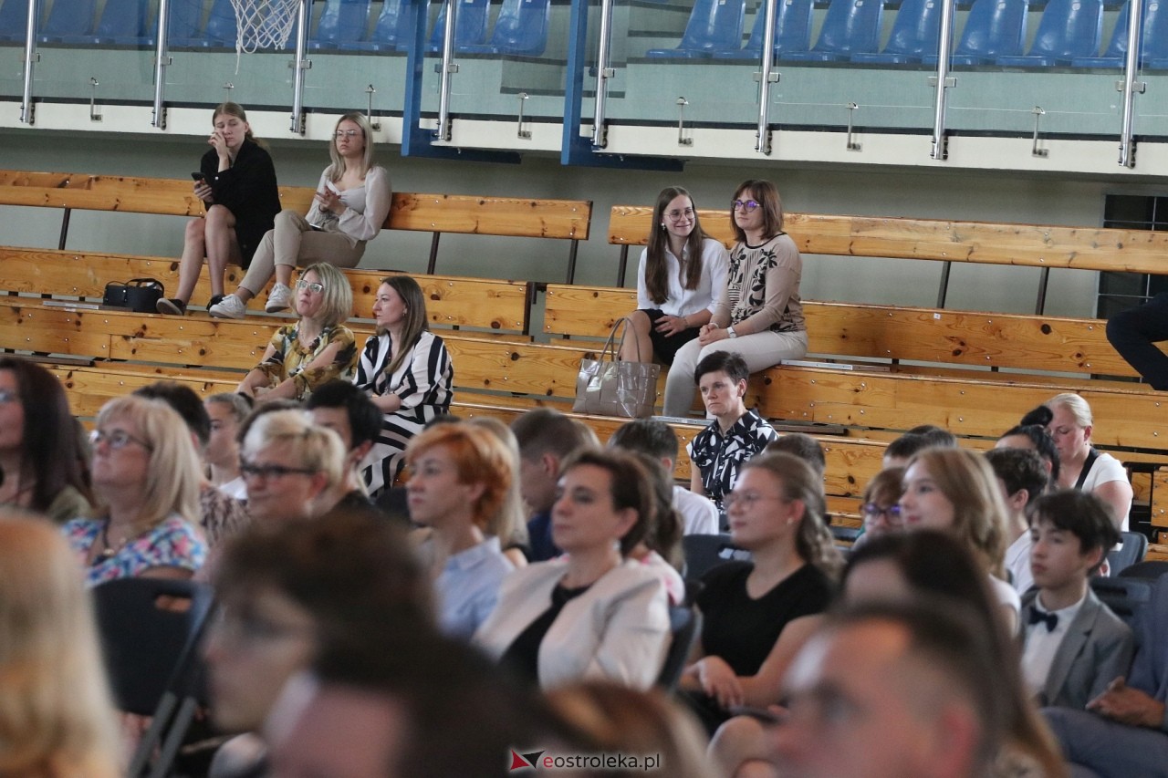 Samorządowa Gala Uczniowska 2024 [18.09.2024] - zdjęcie #8 - eOstroleka.pl