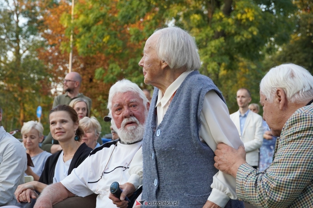 Otwarcie wystawy Ostrołęka na morzach i oceanach [19.09.2024] - zdjęcie #66 - eOstroleka.pl