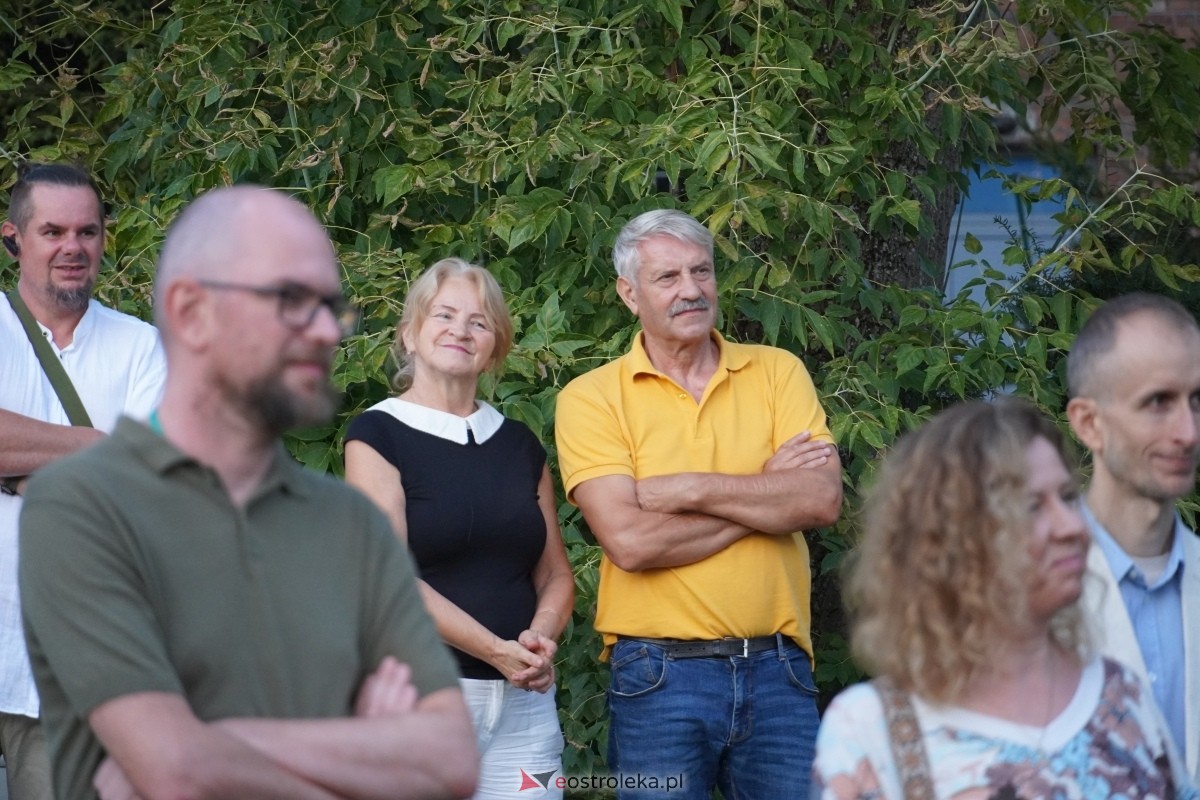 Otwarcie wystawy Ostrołęka na morzach i oceanach [19.09.2024] - zdjęcie #42 - eOstroleka.pl