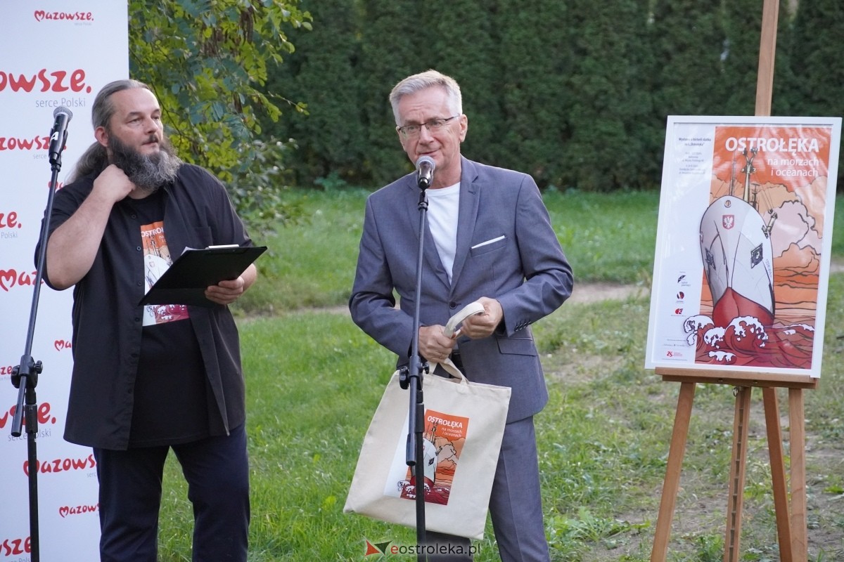 Otwarcie wystawy Ostrołęka na morzach i oceanach [19.09.2024] - zdjęcie #36 - eOstroleka.pl