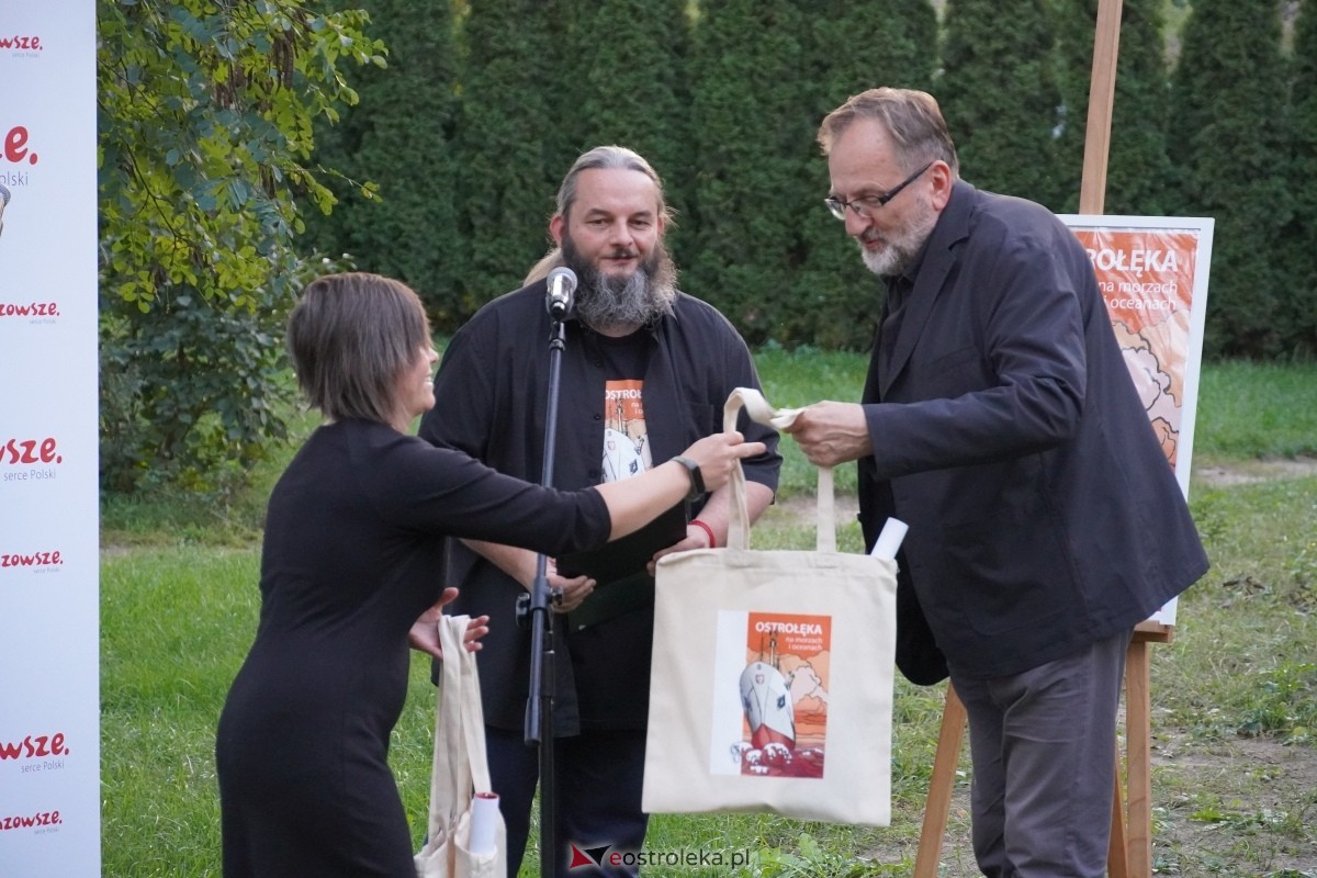 Otwarcie wystawy Ostrołęka na morzach i oceanach [19.09.2024] - zdjęcie #35 - eOstroleka.pl