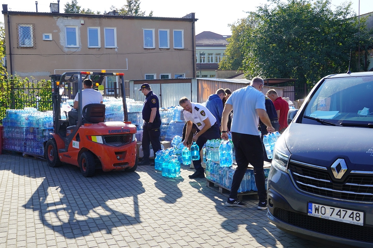 Ostrołęka pomaga powodzianom [20.09.2024] - zdjęcie #85 - eOstroleka.pl