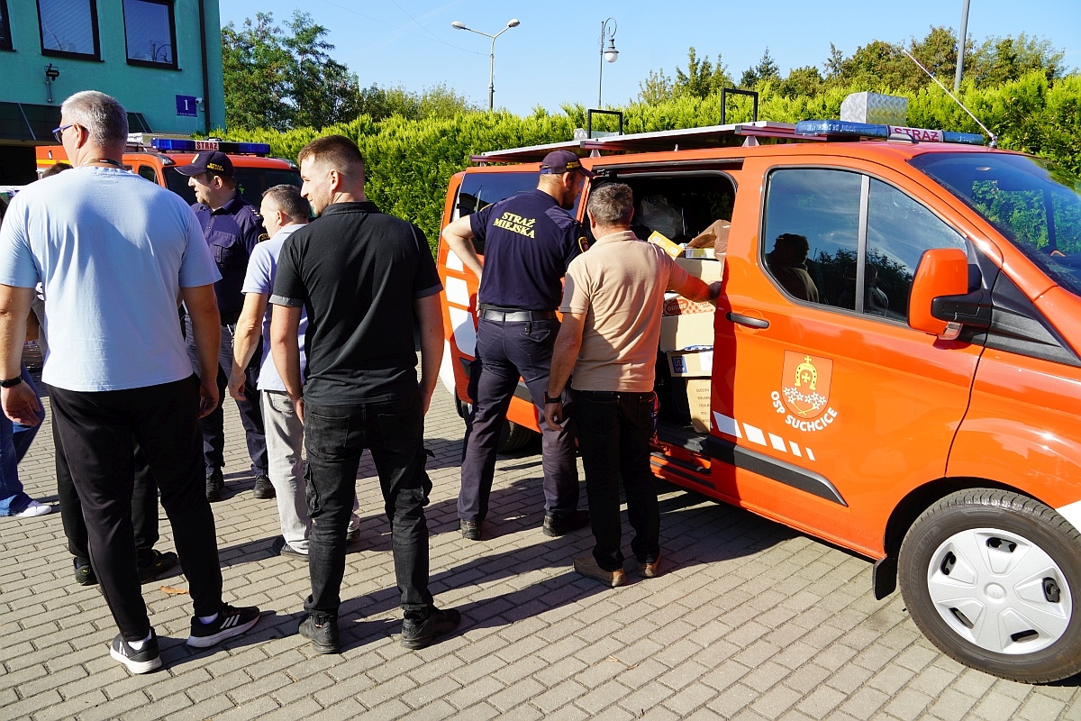 Ostrołęka pomaga powodzianom [20.09.2024] - zdjęcie #40 - eOstroleka.pl
