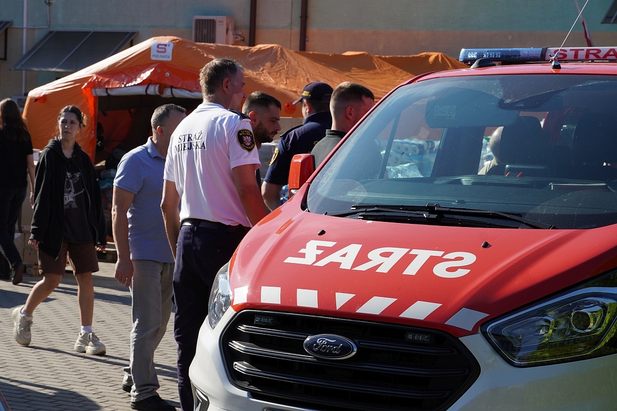 Ostrołęka pomaga powodzianom [20.09.2024] - zdjęcie #24 - eOstroleka.pl