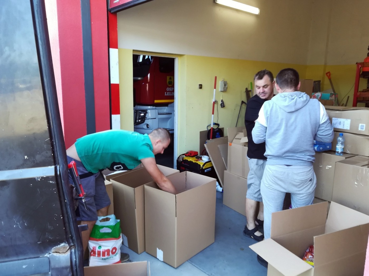 Lelis pomaga powodzianom [20.09.2024] - zdjęcie #15 - eOstroleka.pl