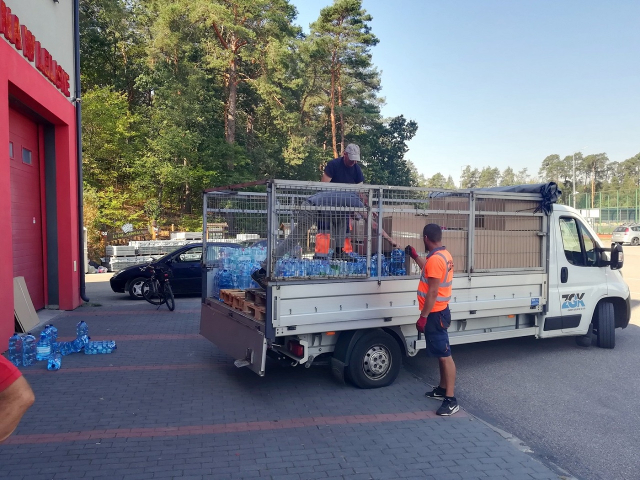 Lelis pomaga powodzianom [20.09.2024] - zdjęcie #9 - eOstroleka.pl