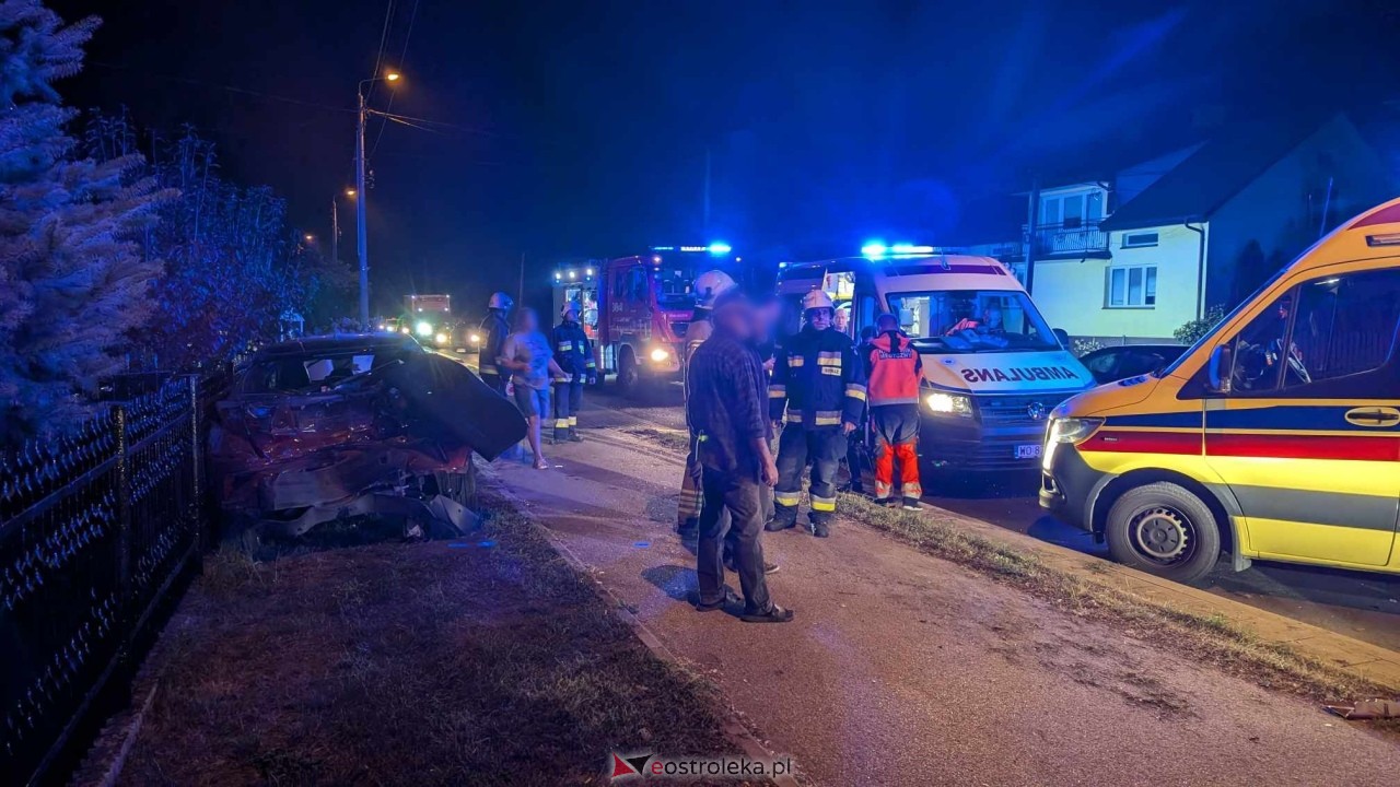 Wypadek w Dylewie [20.09.2024] - zdjęcie #16 - eOstroleka.pl