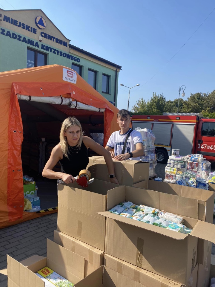 Samorząd Uczniowski ZSP w Goworowie niesie pomoc powodzianom - zdjęcie #15 - eOstroleka.pl