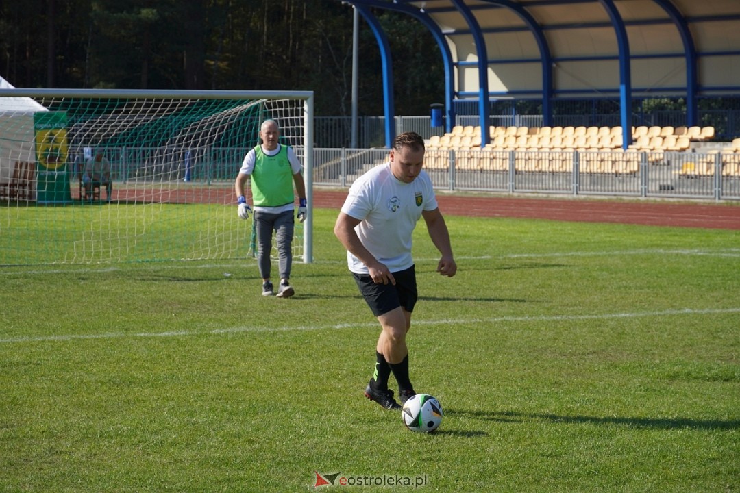 II Powiatowy Turniej Samorządowców w Piłce Nożnej [22.09.2024] - zdjęcie #46 - eOstroleka.pl