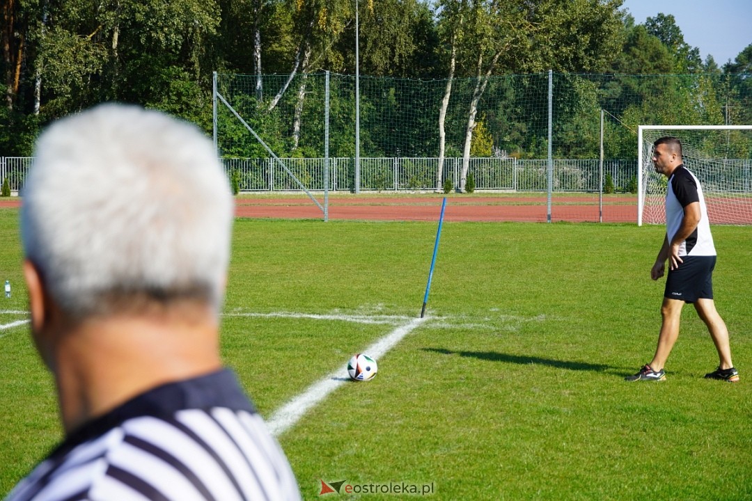 II Powiatowy Turniej Samorządowców w Piłce Nożnej [22.09.2024] - zdjęcie #39 - eOstroleka.pl
