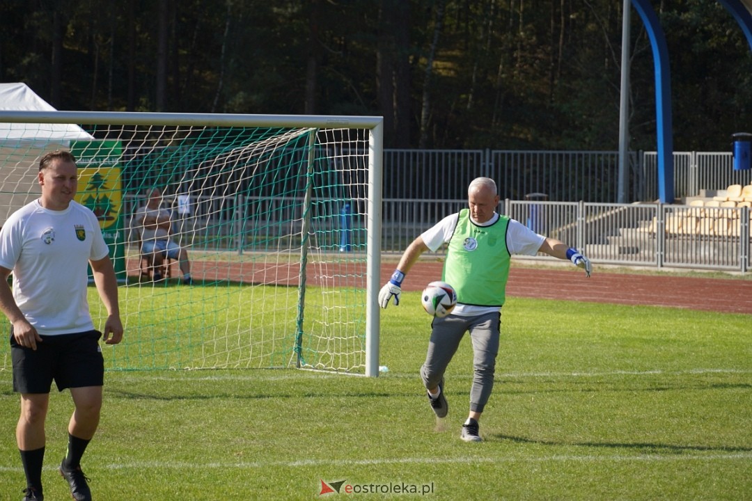 II Powiatowy Turniej Samorządowców w Piłce Nożnej [22.09.2024] - zdjęcie #16 - eOstroleka.pl