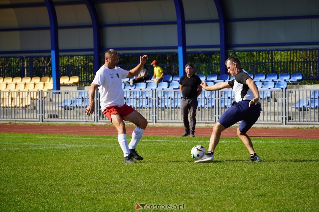 II Powiatowy Turniej Samorządowców w Piłce Nożnej [22.09.2024] - zdjęcie #10 - eOstroleka.pl