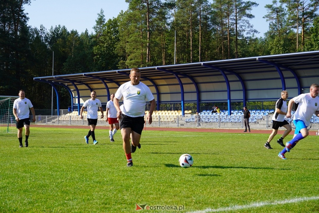 II Powiatowy Turniej Samorządowców w Piłce Nożnej [22.09.2024] - zdjęcie #6 - eOstroleka.pl