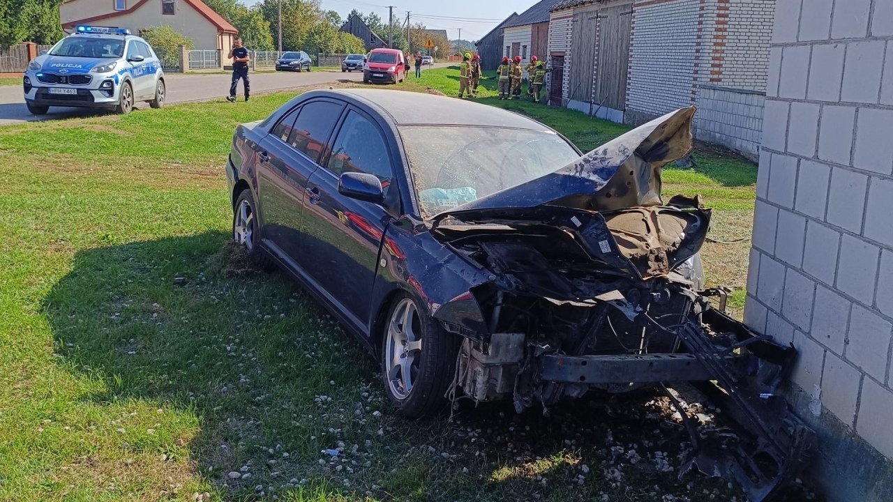 Wypadek w Chrostowie [22.09.2024] - zdjęcie #4 - eOstroleka.pl
