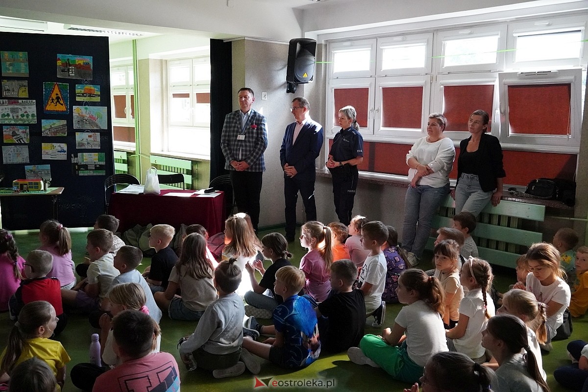 Bezpieczna droga do szkoły - podsumowanie konkursu w SP 10 [25.09.2024] - zdjęcie #43 - eOstroleka.pl