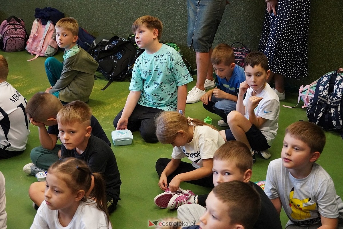 Bezpieczna droga do szkoły - podsumowanie konkursu w SP 10 [25.09.2024] - zdjęcie #34 - eOstroleka.pl