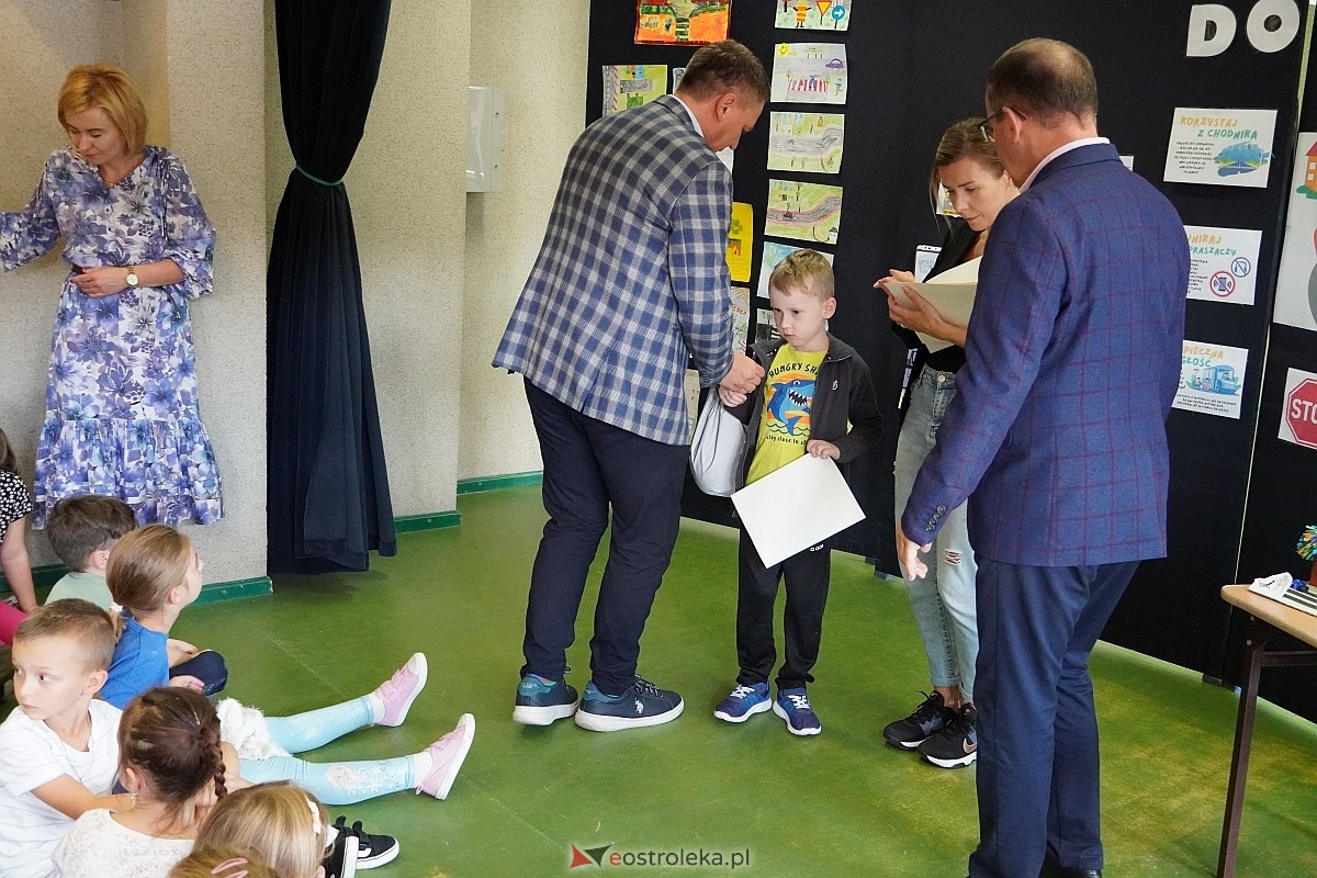 Bezpieczna droga do szkoły - podsumowanie konkursu w SP 10 [25.09.2024] - zdjęcie #28 - eOstroleka.pl