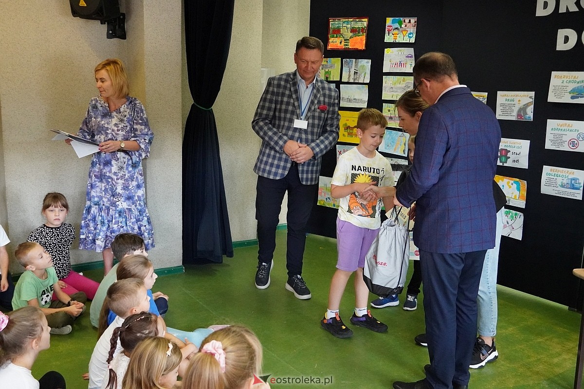 Bezpieczna droga do szkoły - podsumowanie konkursu w SP 10 [25.09.2024] - zdjęcie #27 - eOstroleka.pl