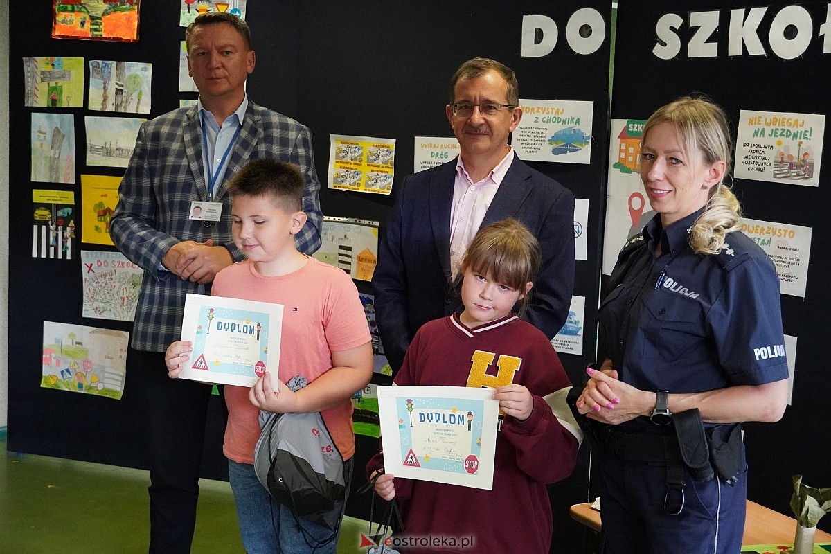 Bezpieczna droga do szkoły - podsumowanie konkursu w SP 10 [25.09.2024] - zdjęcie #10 - eOstroleka.pl