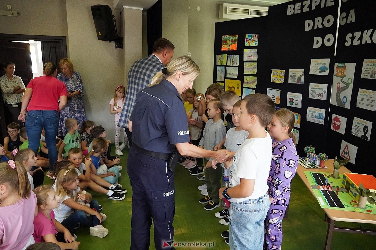 Bezpieczna droga do szkoły - podsumowanie konkursu w SP 10 [25.09.2024] - zdjęcie #4 - eOstroleka.pl