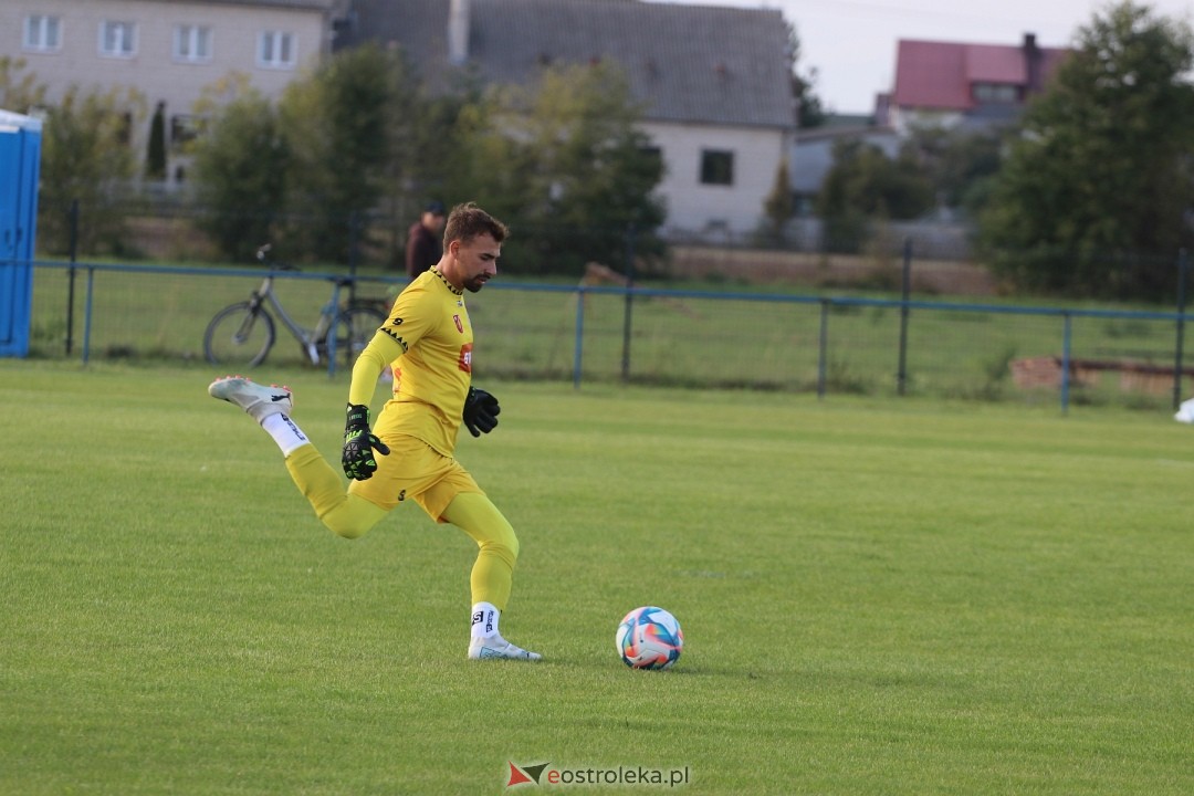 Puchar Polski: Rzekunianka Rzekuń - Makowianka Maków Maz. [25.09.2024] - zdjęcie #25 - eOstroleka.pl