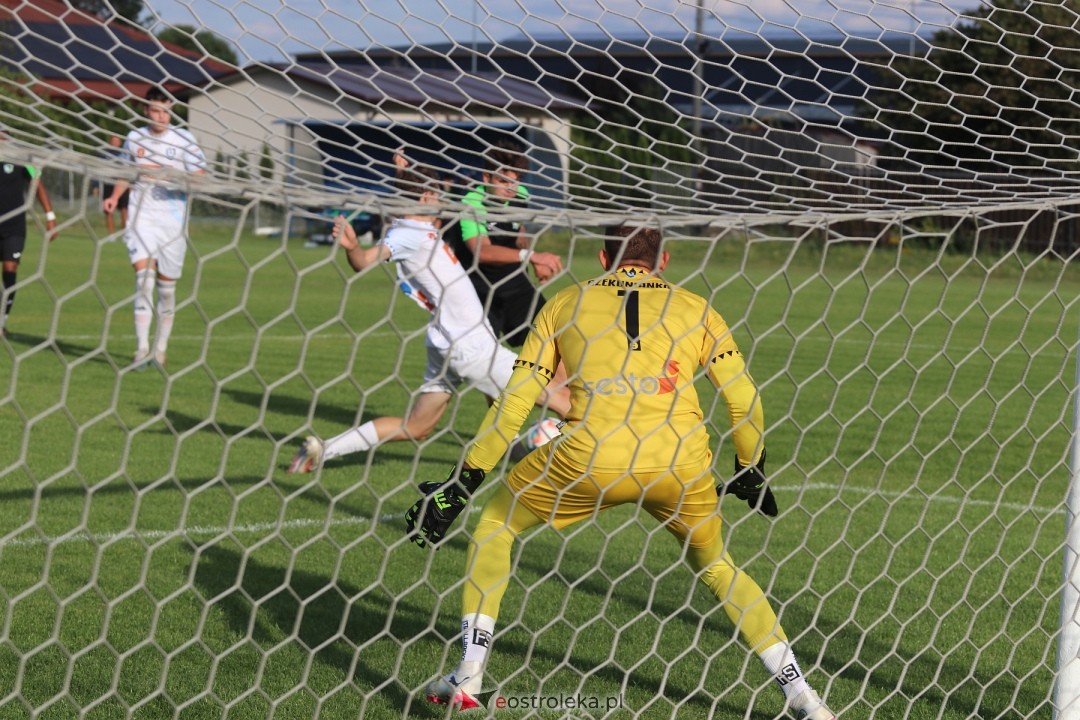 Puchar Polski: Rzekunianka Rzekuń - Makowianka Maków Maz. [25.09.2024] - zdjęcie #15 - eOstroleka.pl
