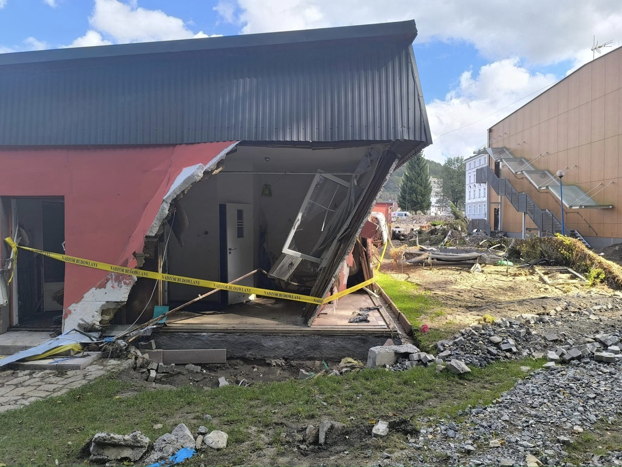 Rzekuń pomaga powodzianom [25.09.2024] - zdjęcie #6 - eOstroleka.pl