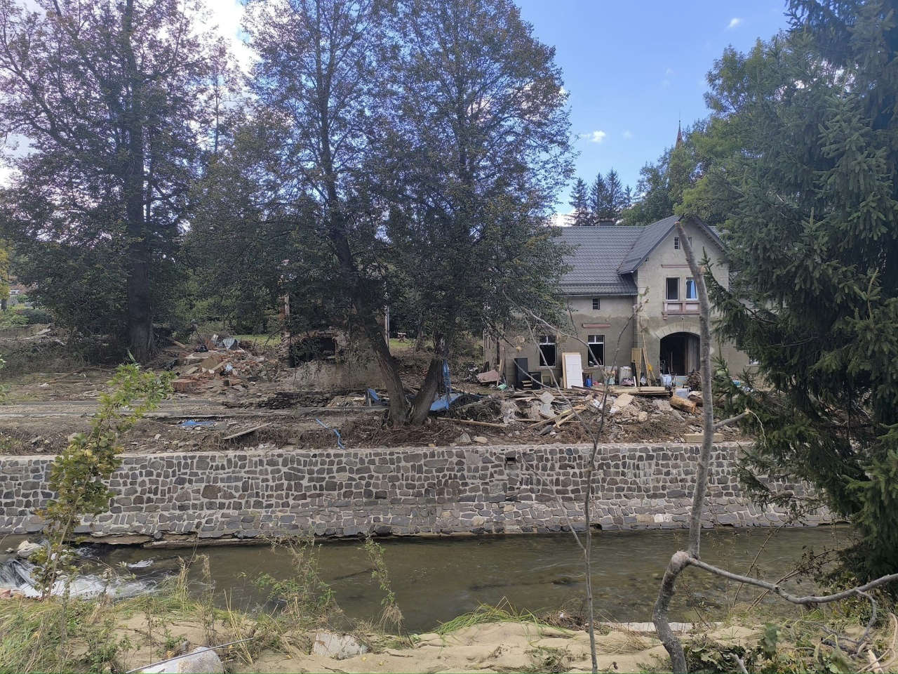 Rzekuń pomaga powodzianom [25.09.2024] - zdjęcie #3 - eOstroleka.pl