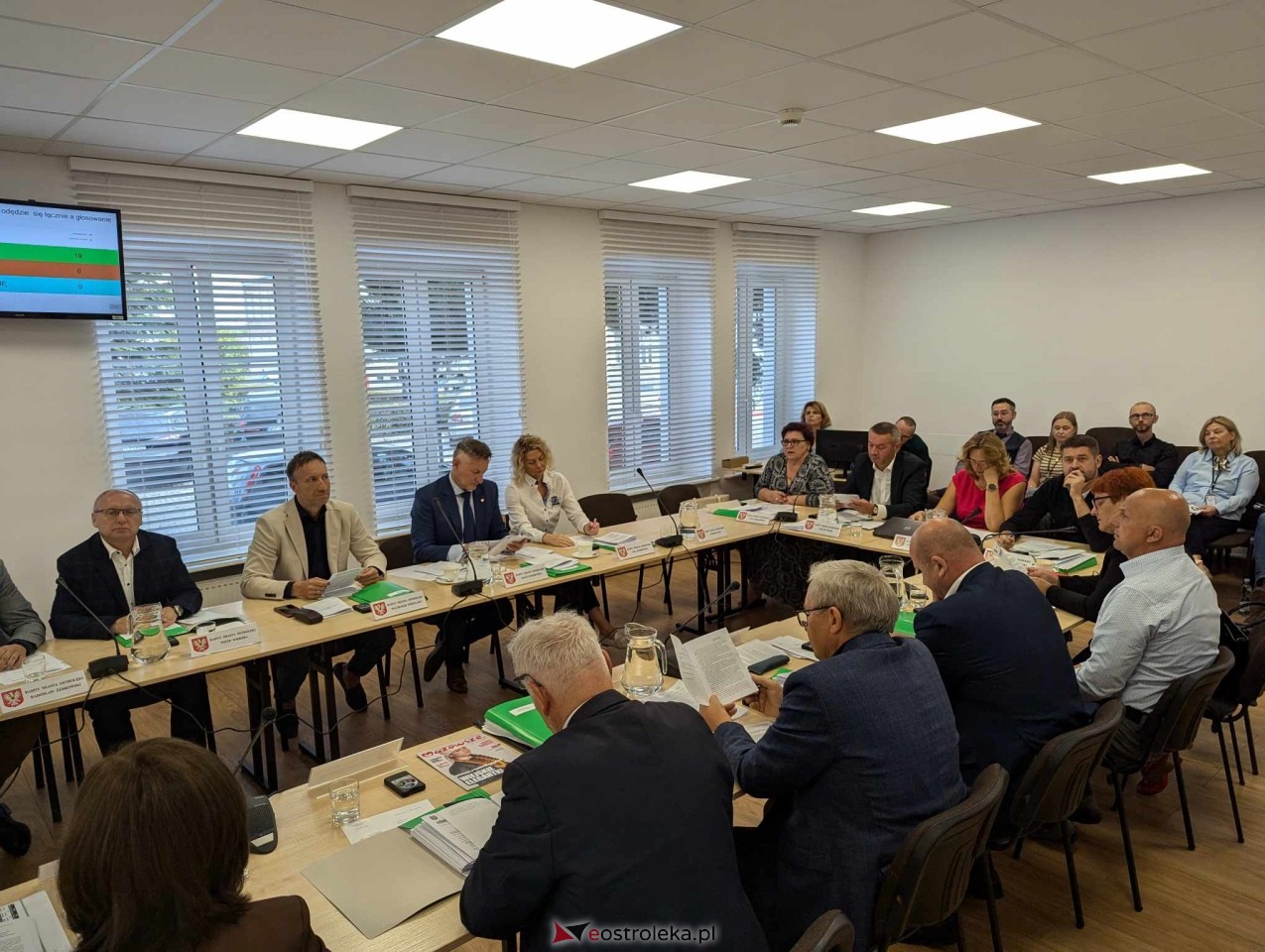Sesja rady miasta Ostrołęki [26.09.2024] - zdjęcie #1 - eOstroleka.pl