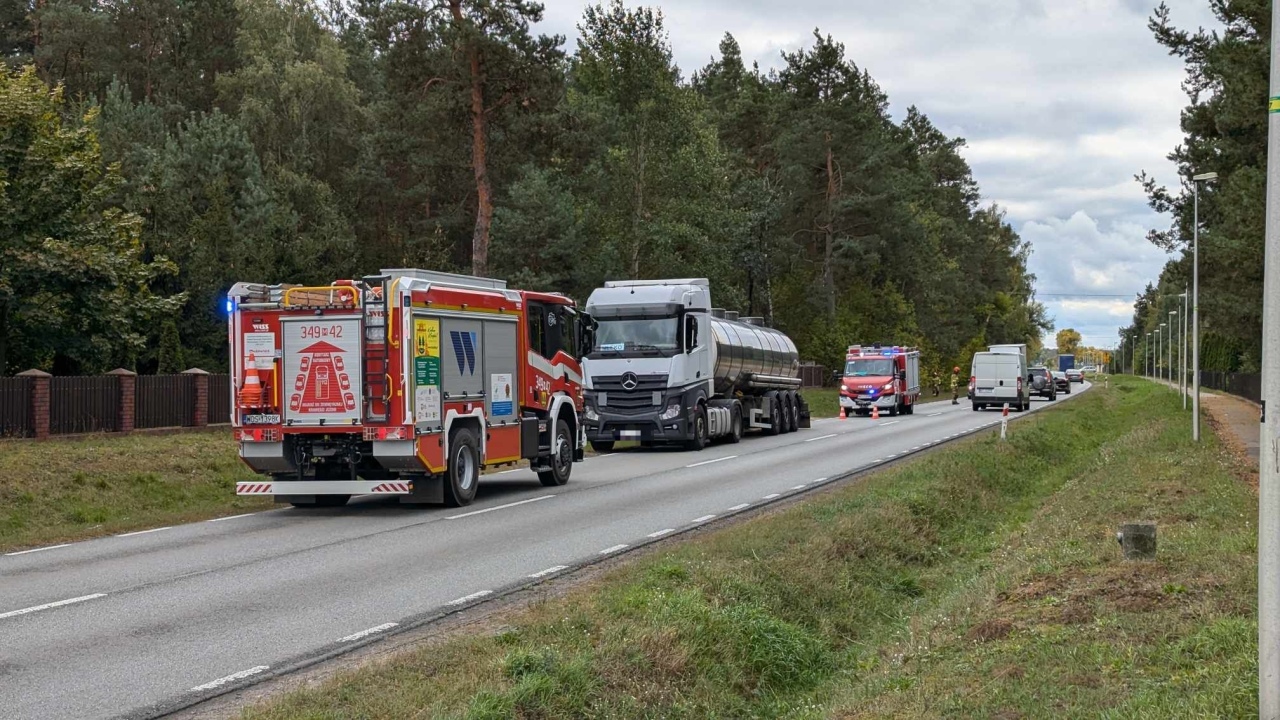 Wypadek w Kadzidle [27.09.2024] - zdjęcie #1 - eOstroleka.pl