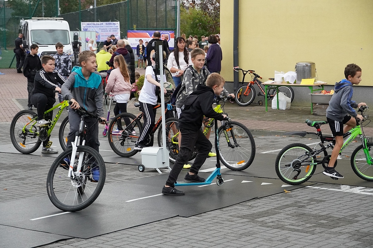Fetyn Bezpieczni i aktywni z szóstką [27.09.2024] - zdjęcie #65 - eOstroleka.pl