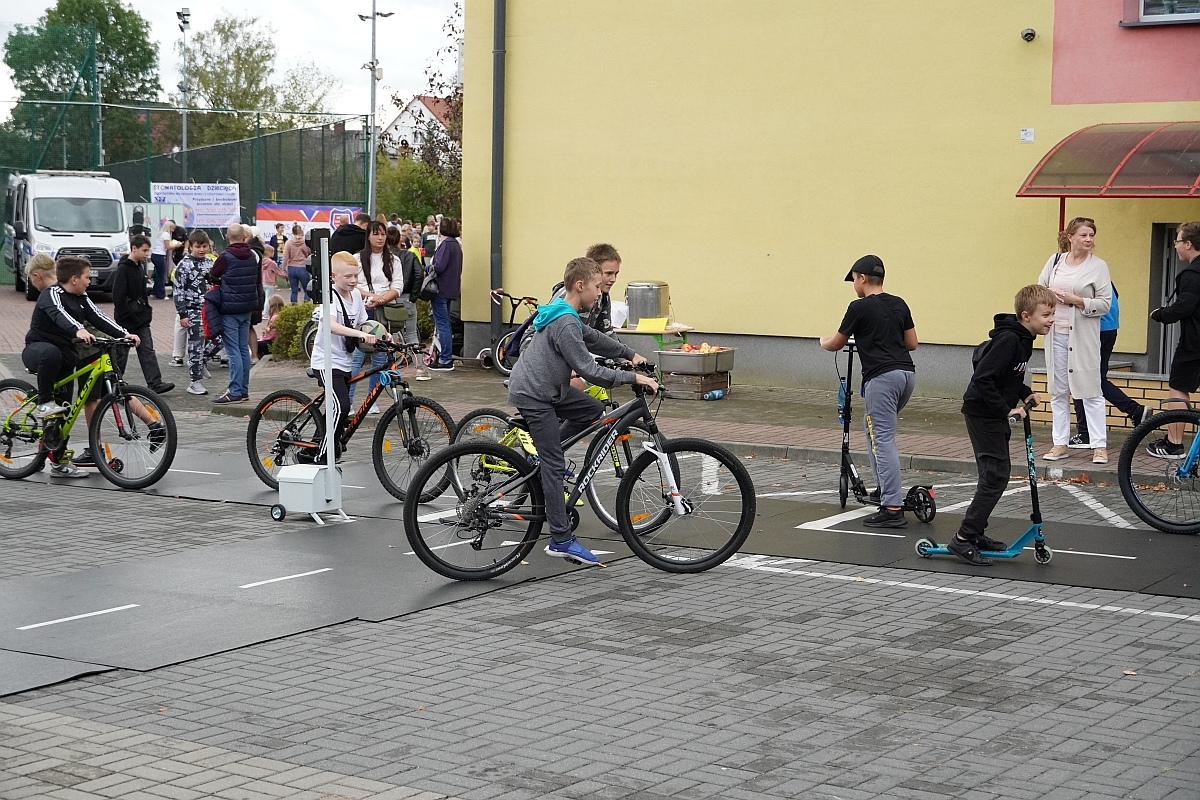 Fetyn Bezpieczni i aktywni z szóstką [27.09.2024] - zdjęcie #64 - eOstroleka.pl