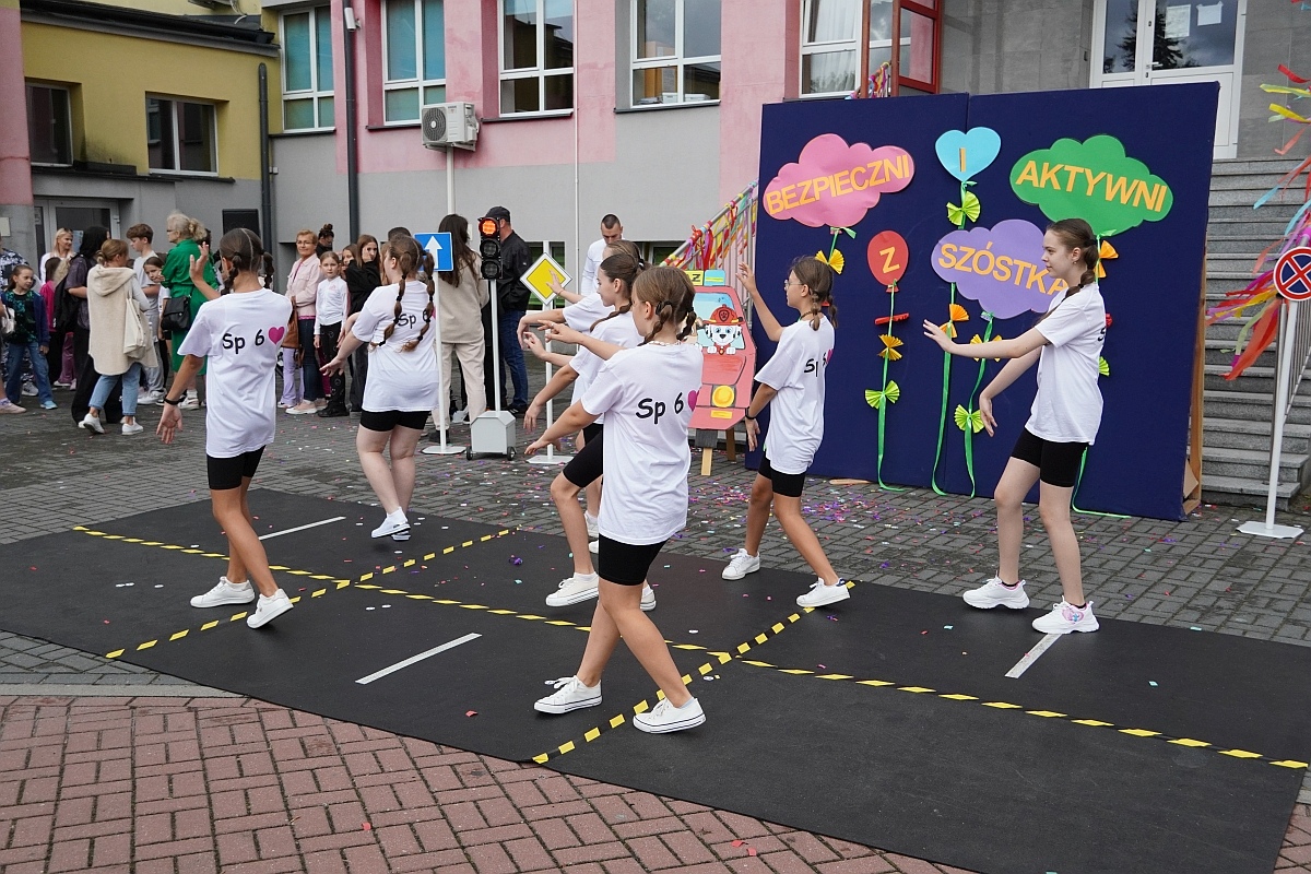 Fetyn Bezpieczni i aktywni z szóstką [27.09.2024] - zdjęcie #24 - eOstroleka.pl