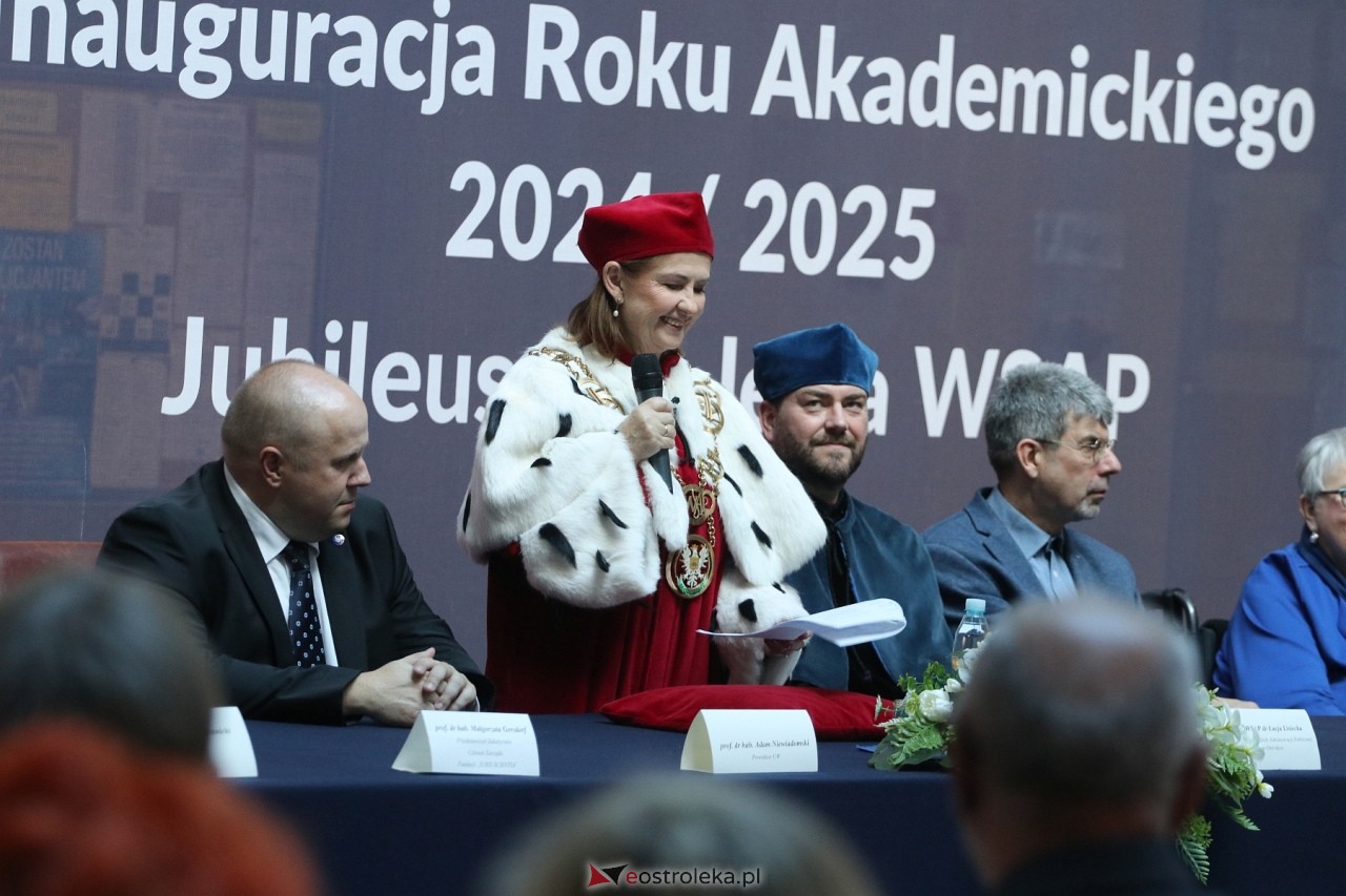 Inauguracja roku akademickiego WSAP [27.09.2024] - zdjęcie #121 - eOstroleka.pl