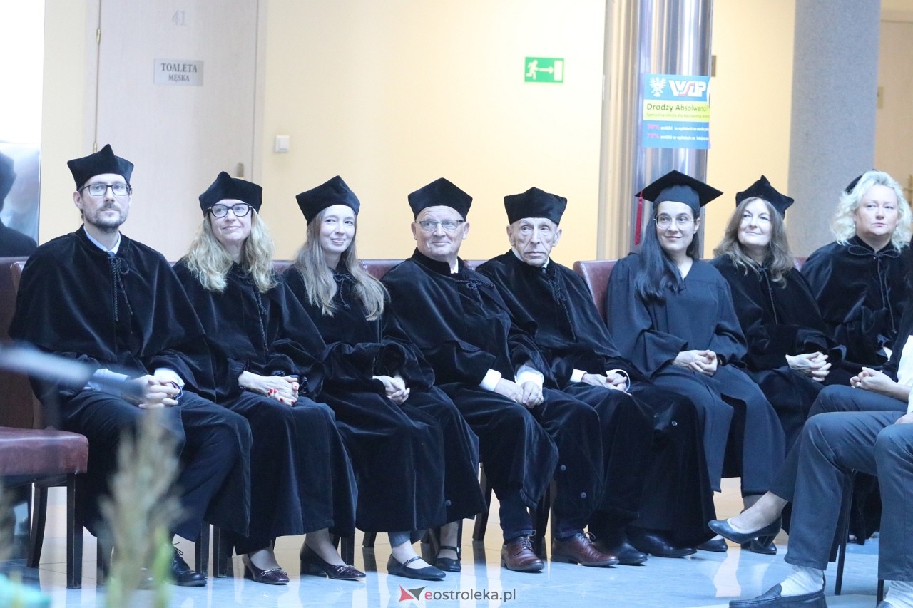 Inauguracja roku akademickiego WSAP [27.09.2024] - zdjęcie #119 - eOstroleka.pl