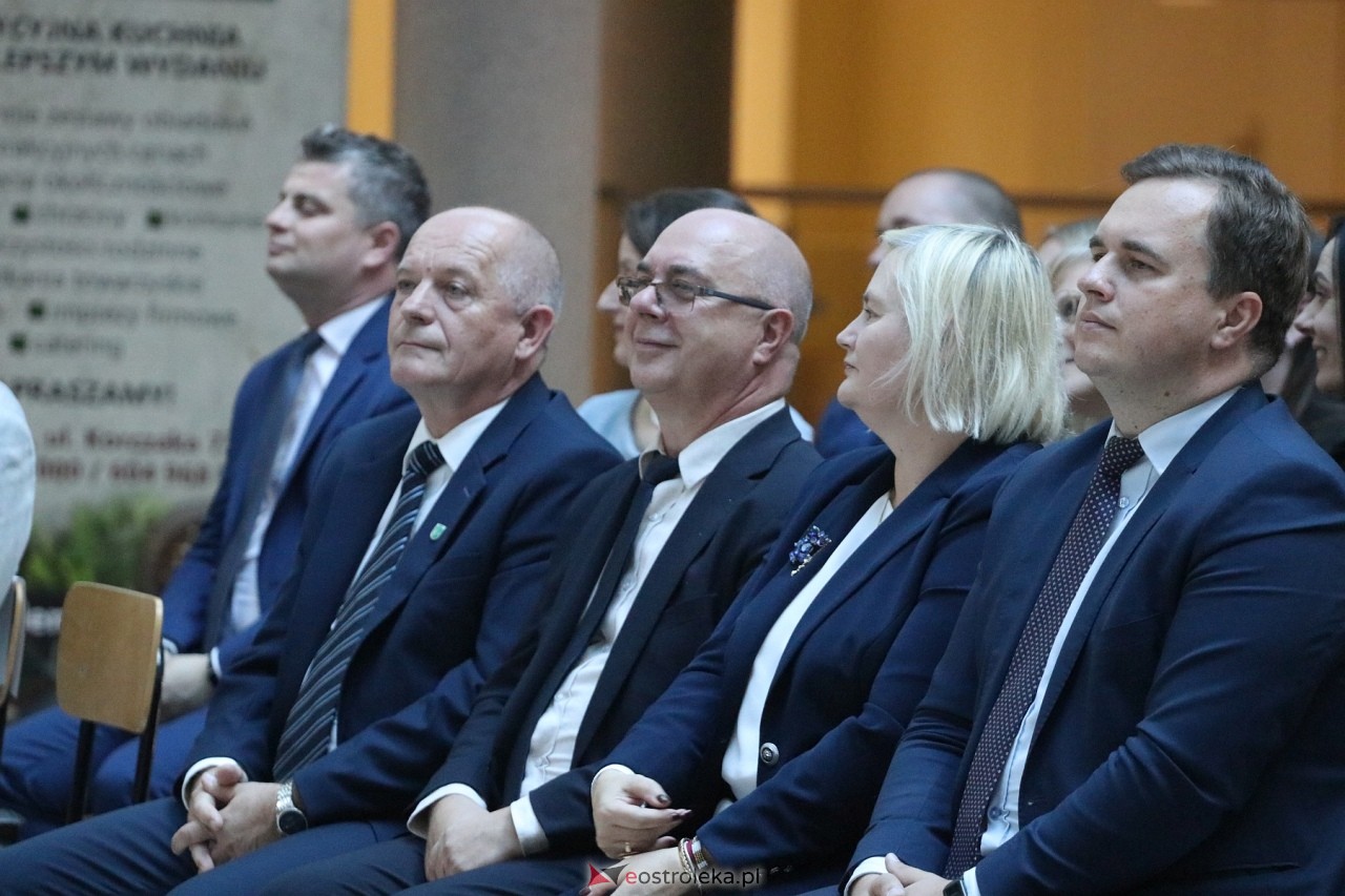Inauguracja roku akademickiego WSAP [27.09.2024] - zdjęcie #117 - eOstroleka.pl